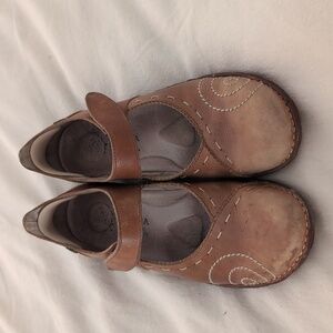 El Naturalista shoes